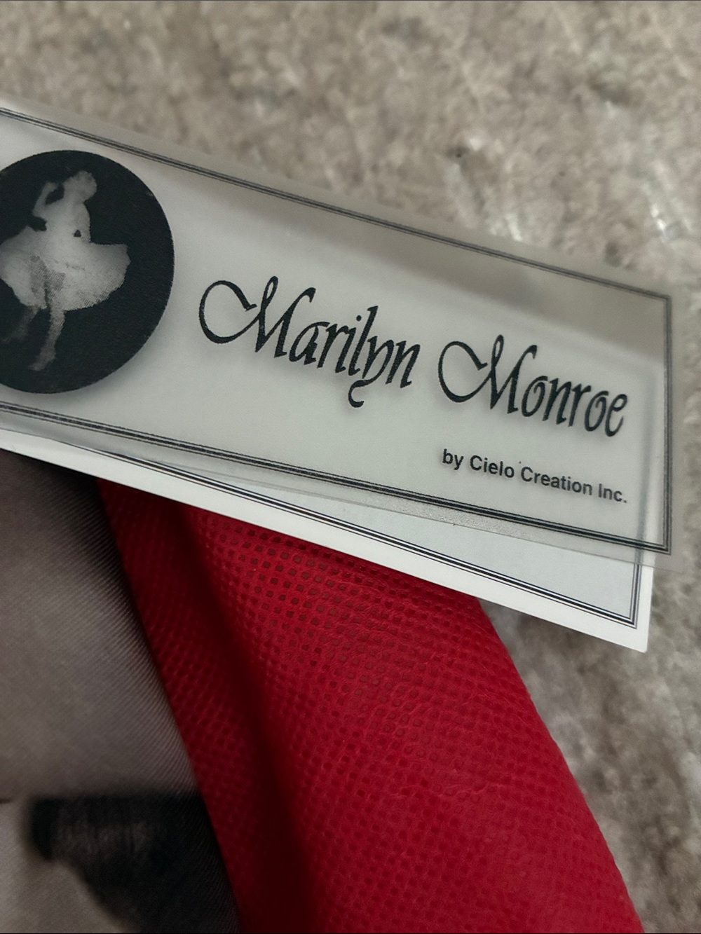 Marilyn Monroe Black & Red Mini Tote with Portrait and dust bag - Picture 2 of 7